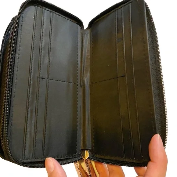 RAMPAGE Zip Around Wallet Black - Picture 5 of 8
